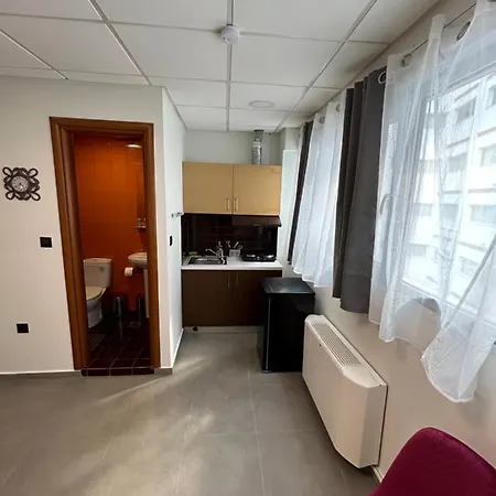Debbies 8 * Thessaloniki